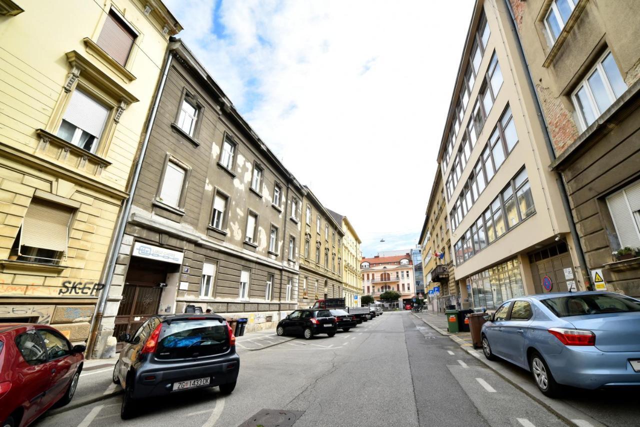 1Br In Central Zagreb & Main Station, Free Parking Apartment Bagian luar foto